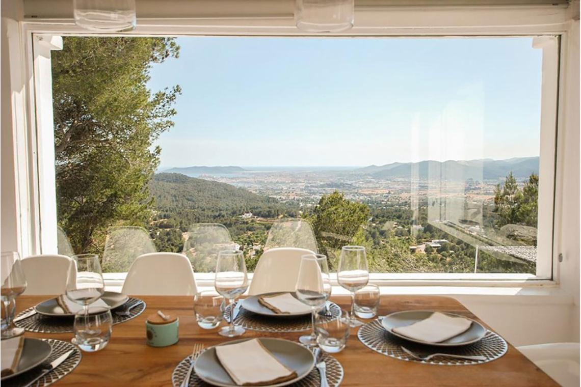 Villa With Amazing Views Over The Hill Can Furnet 외부 사진